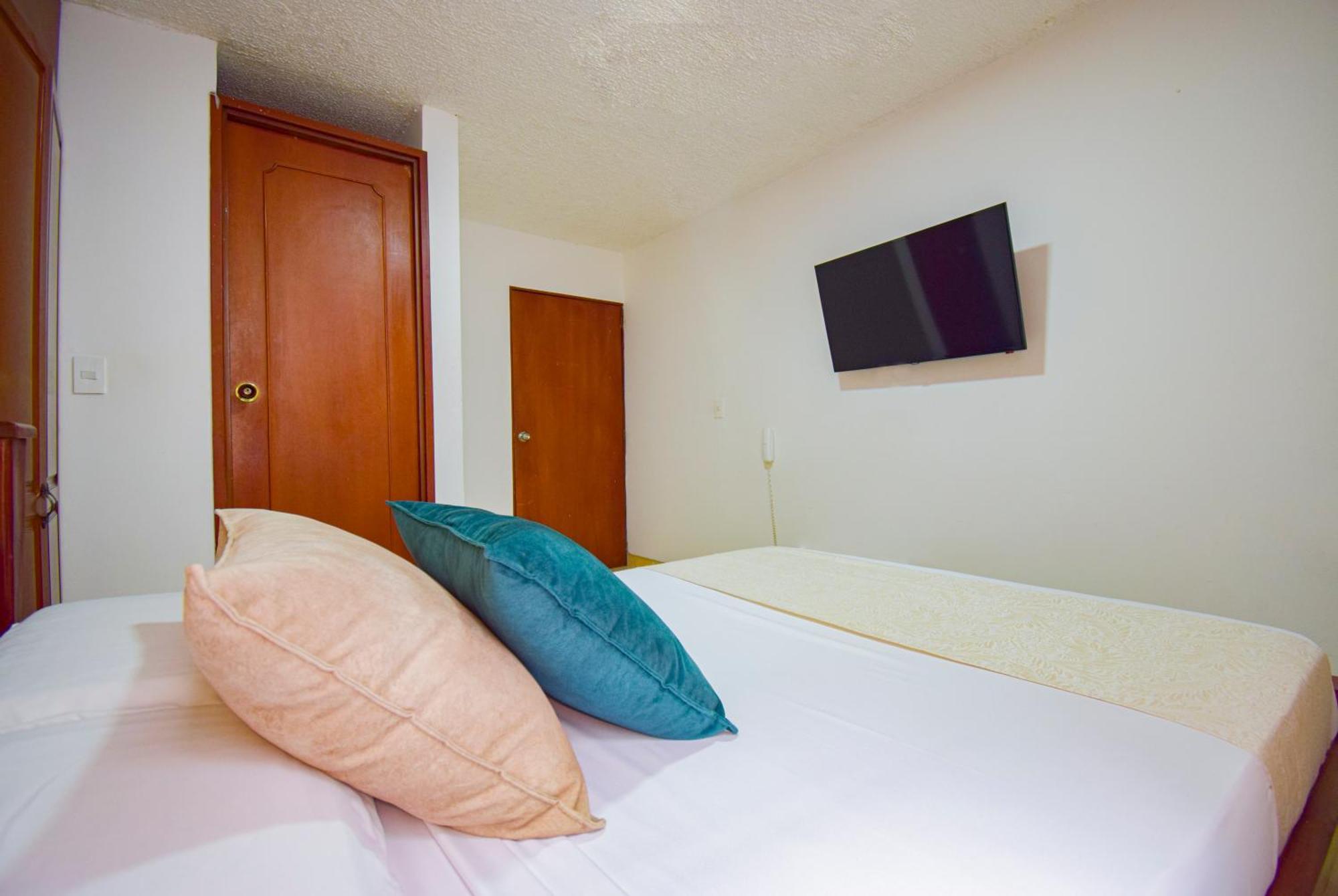 Hotel Toledo Plaza Armenia  Eksteriør billede