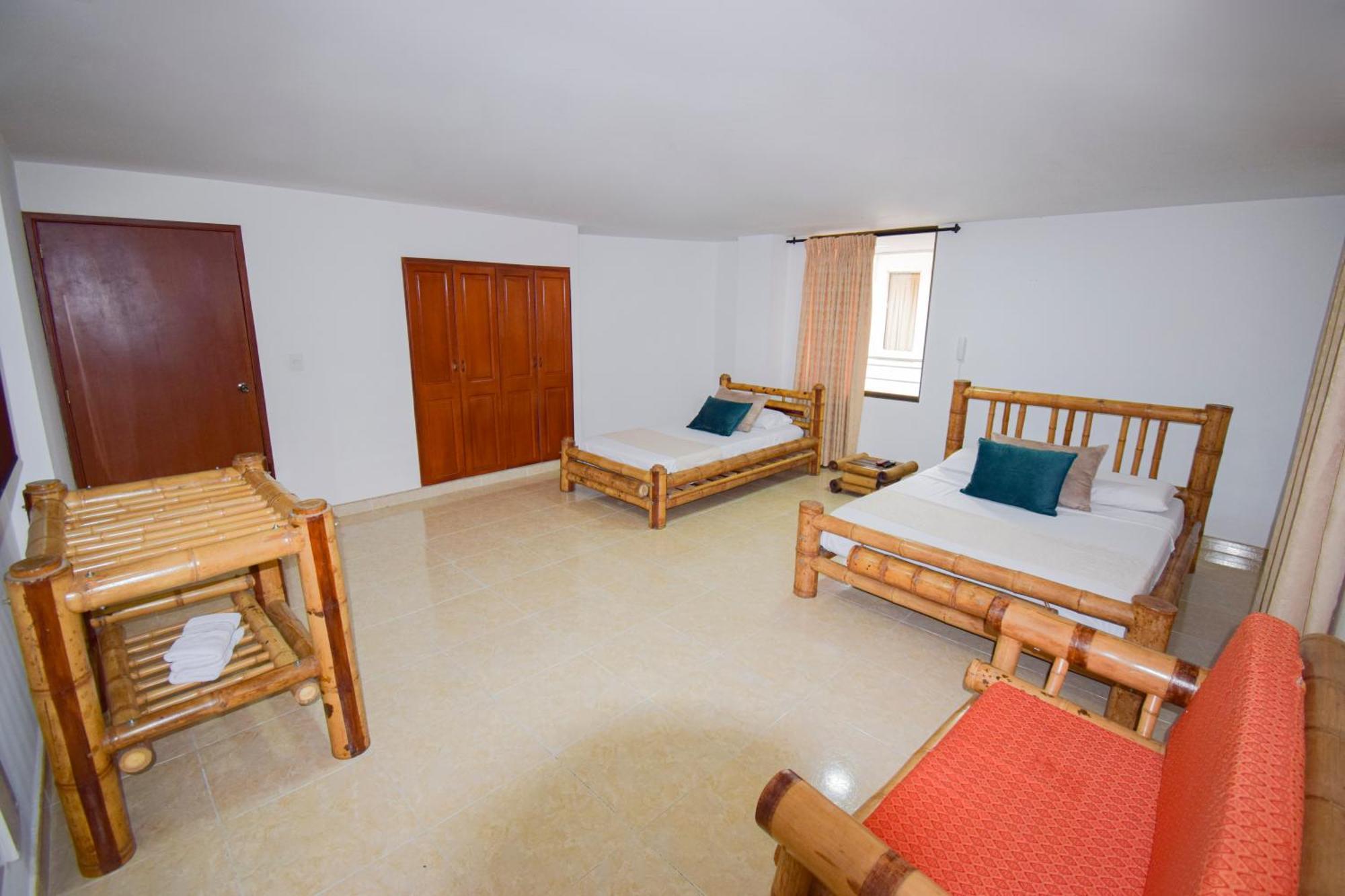 Hotel Toledo Plaza Armenia  Eksteriør billede