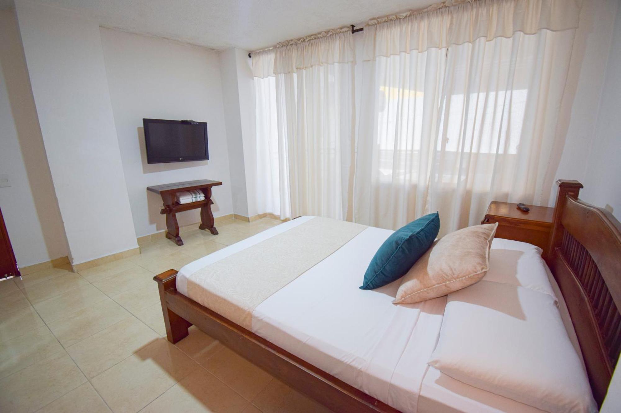 Hotel Toledo Plaza Armenia  Eksteriør billede